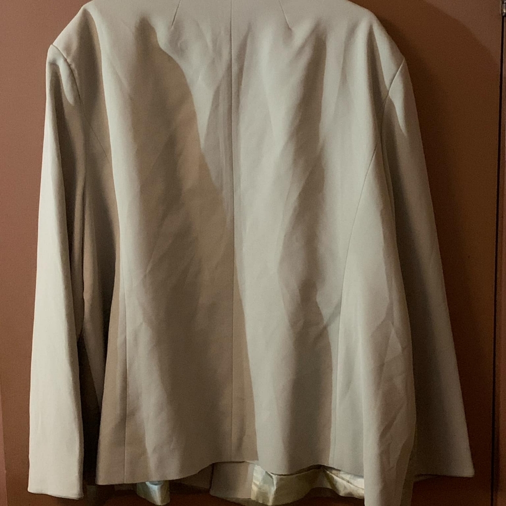 Ben Marc Plus Size 3 Piece Suit (size 30) - Picture 3 of 9